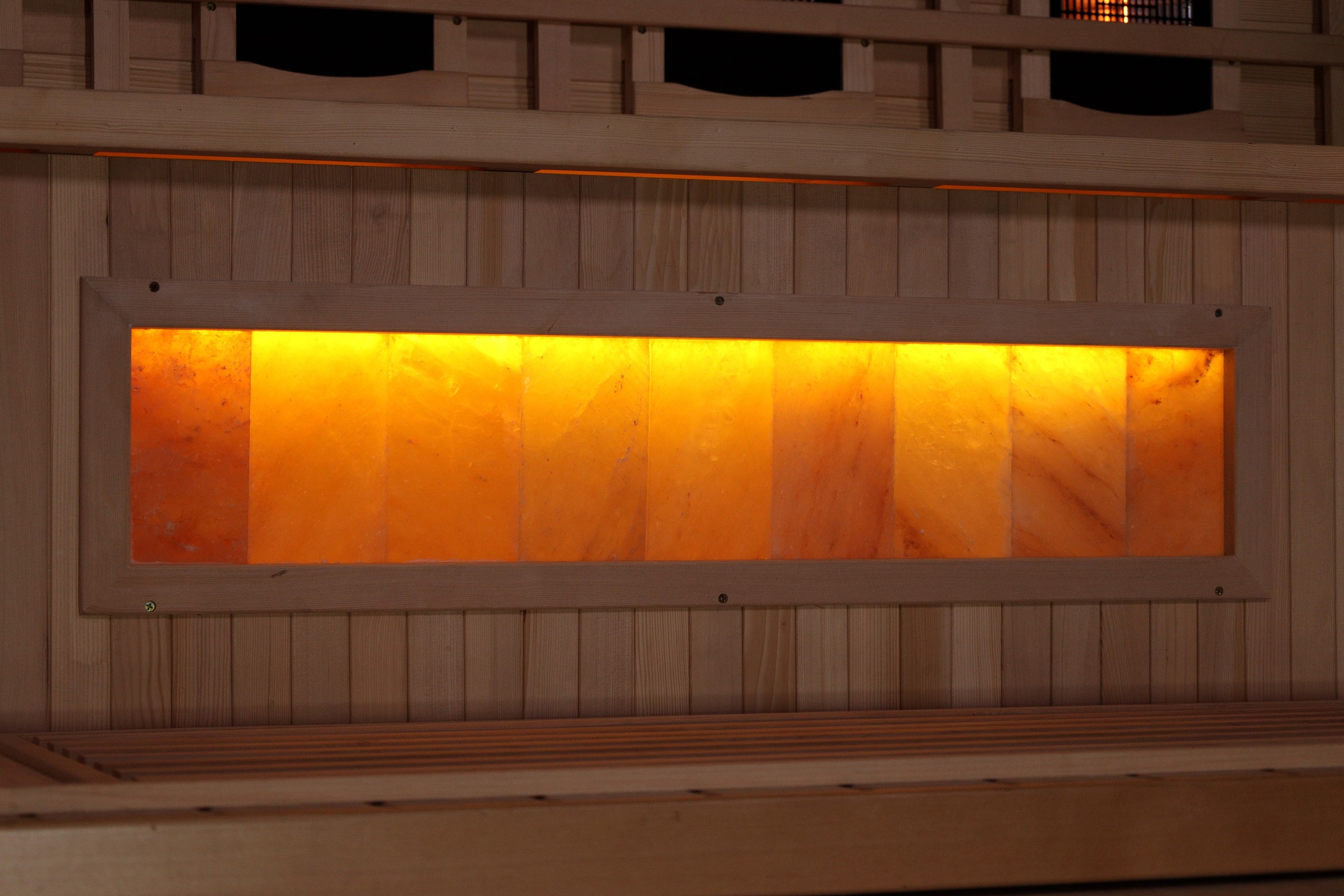 Golden Designs 2025 Reserve Edition 3 Person Full Spectrum with Himalayan Salt Bar (GDI-8030-03)